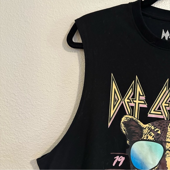 Def Leppard 1983 Graphic T-Shirt Dress - Picture 5 of 5